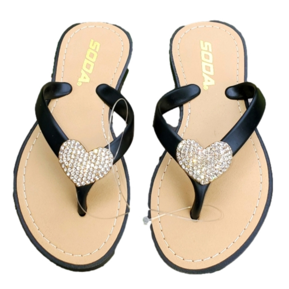 NEW SODA black flip flops with rhinestone heart 13